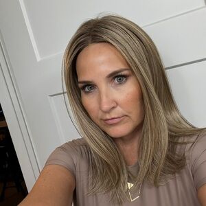 Elegant Blonde Hair Wig